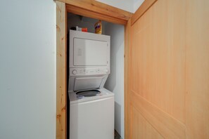 Hus (3 Bedrooms) | Innvendig