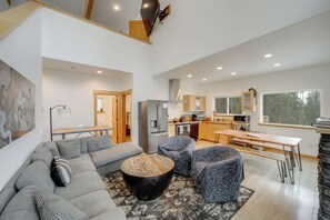 Hús (3 Bedrooms) | Að innan