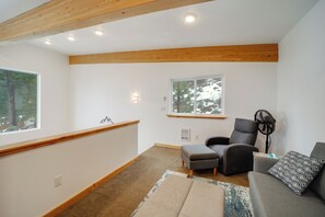 House (3 Bedrooms) | Interior - Lake Wenatchee Getaway w/ Water & Mountain Views! (Leavenworth)