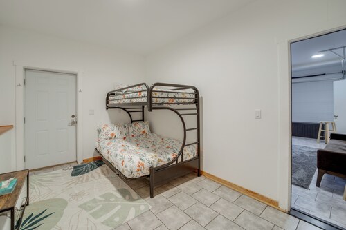 Lake Wenatchee Getaway w/ Water & Mountain Views!