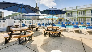 Interior - Walk to Beach: Poolside Condo in Wildwood Crest! (Wildwood Crest)