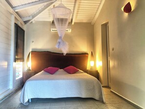 2 chambres, fer et planche à repasser, Wi-Fi, draps fournis