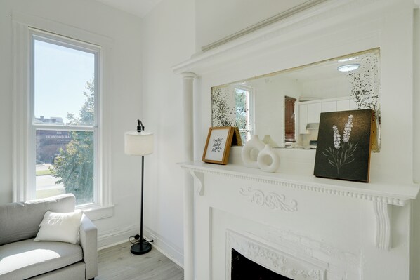 Apartment (1 Bedroom) | Interior - 1 Mi to Uofl: Pet-friendly Louisville Apartment! (Louisville)