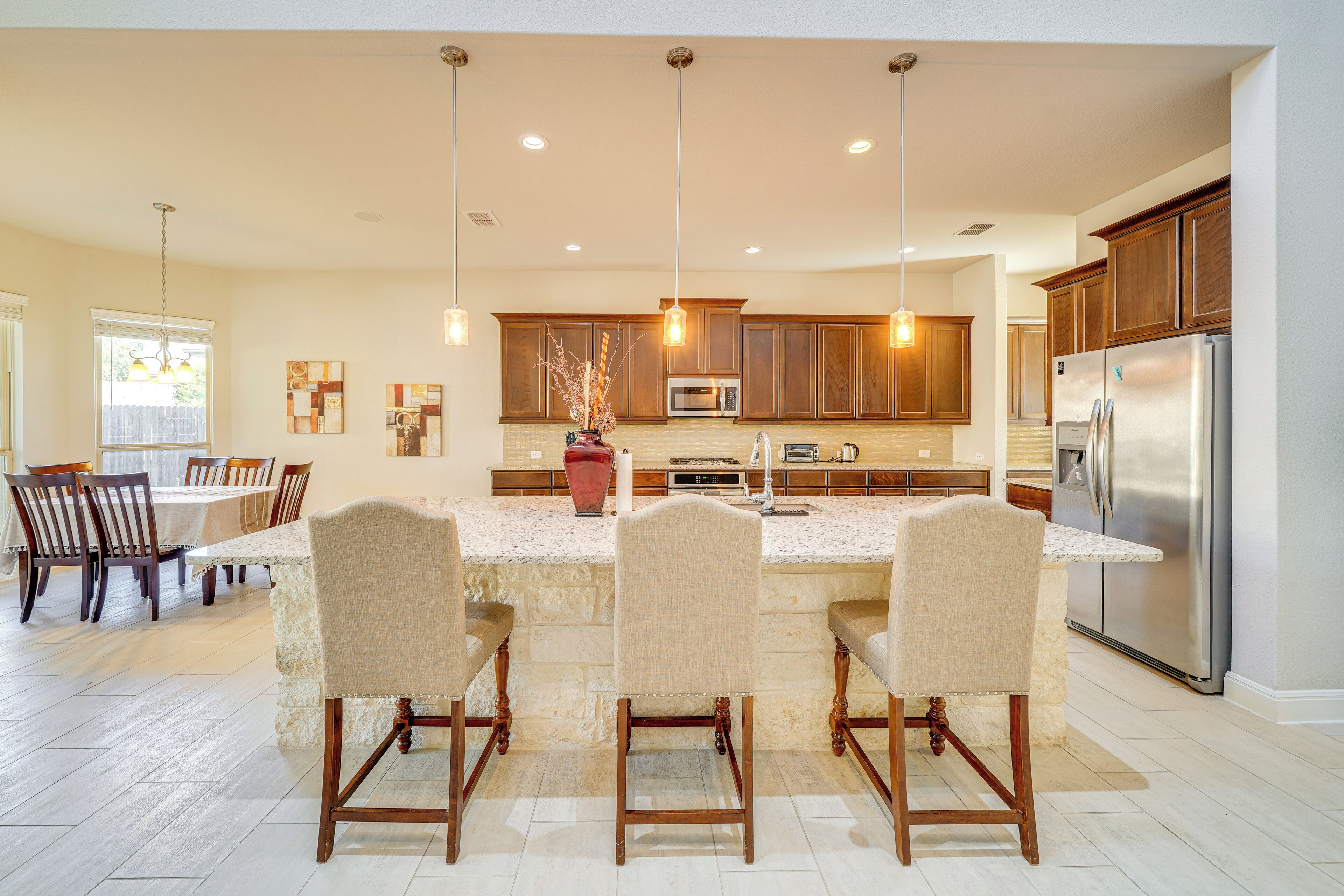 House (4 Bedrooms) | Interior