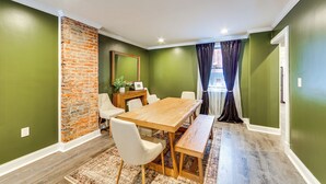 Apartment (4 Bedrooms) | Bahagian dalam