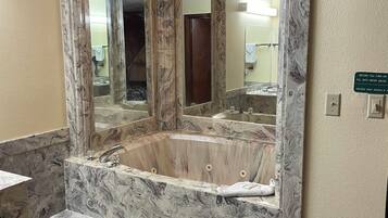 Deluxe Single Room | Private spa tub