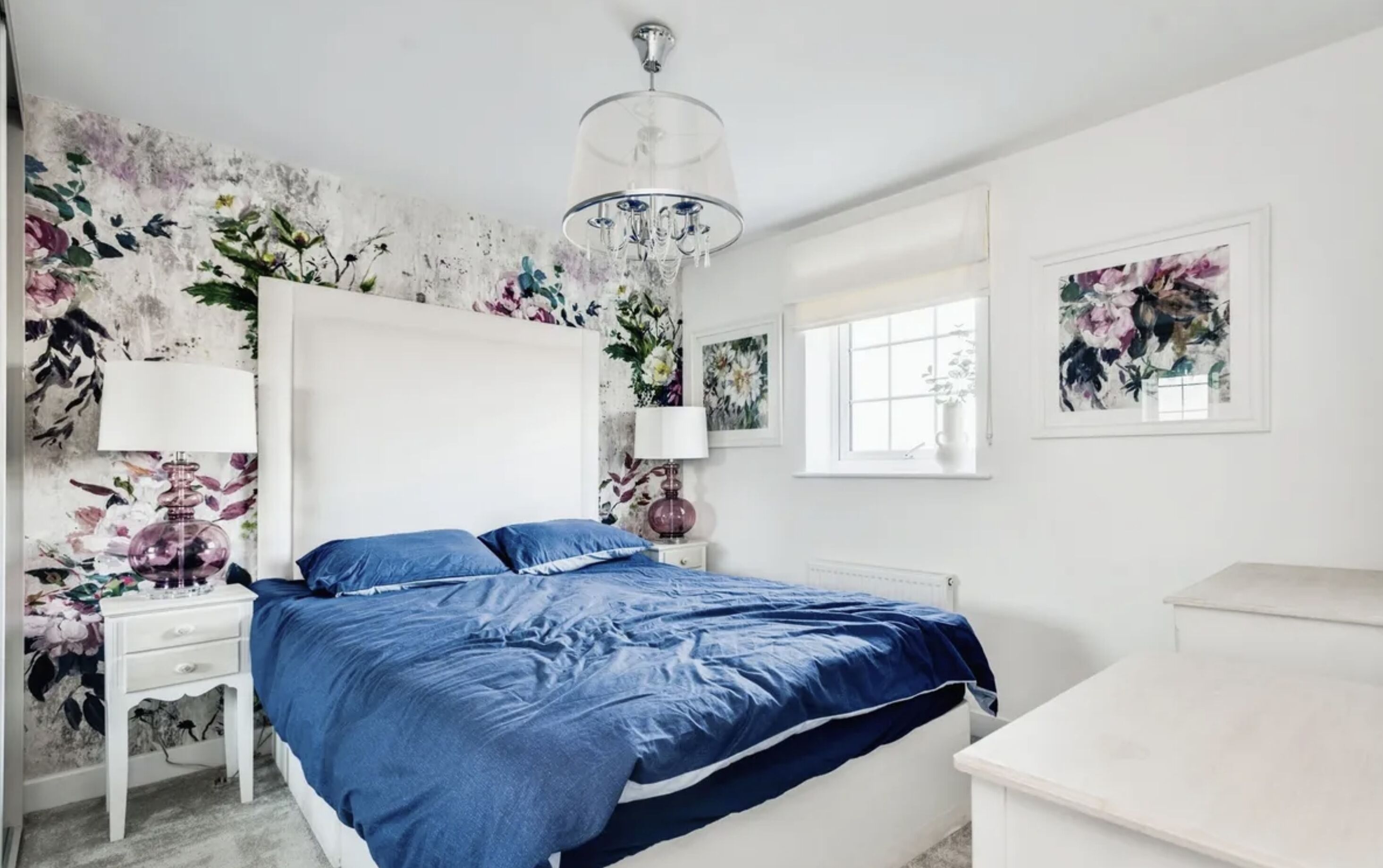 5 bedrooms, WiFi, bed sheets