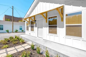 Exterior detail - Cozy 2BR Duplex Near Beach & Downtown Biloxi (Biloxi)