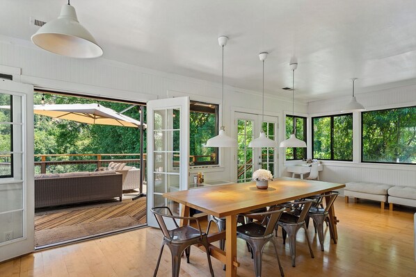 Dining - Jade House ~ Family Home! Woof! Ping-Pong, River/Beach Front (Guerneville)
