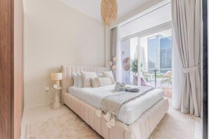 1 bedroom, iron/ironing board, WiFi - Free housekeeping visits during your stay - StayShort - Bali-inspired 1-Bedroom Apartment for 4 in Business Bay! (Downtown/Business Bay)