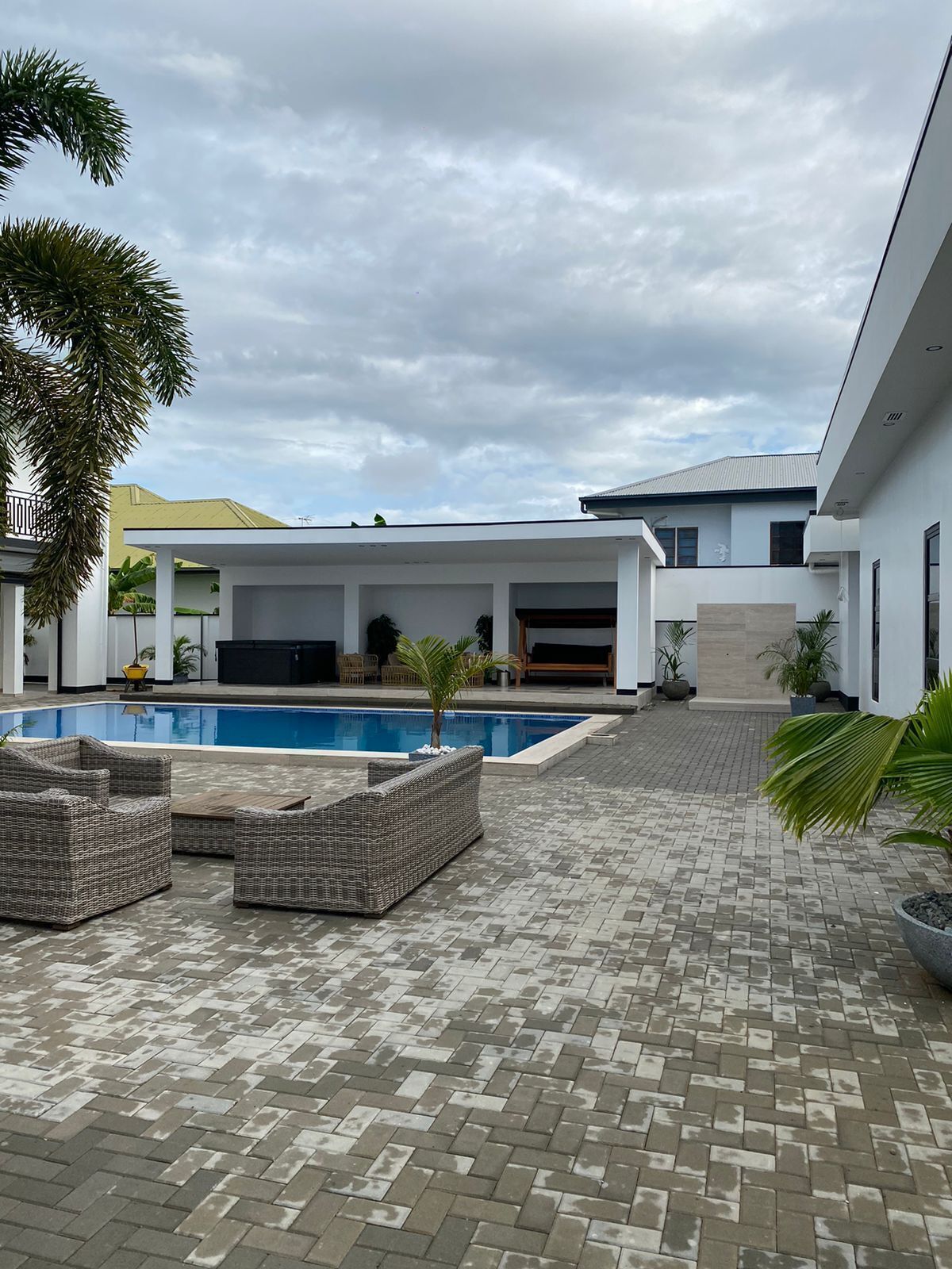 Outdoor pool, free cabanas