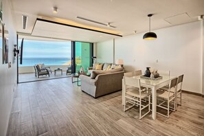 Apartment - Oceanfront Vibes Iconic Beachside Getaway (Puerto Peñasco)