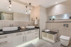 Shower, towels, soap, shampoo