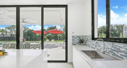 Brand New All-inclusive Villa in Cap Cana With Pool Jacuzzi Chef Butler Maid Golf Cart