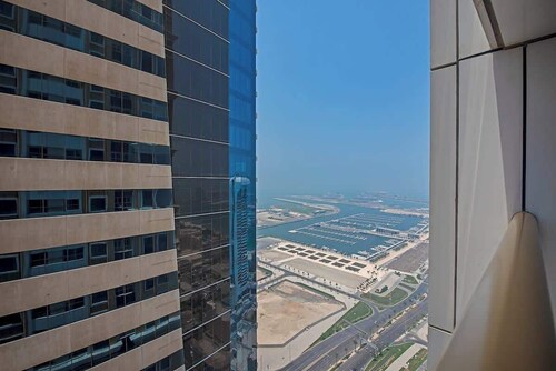 StayShort - Spacious 1-Bedroom at Elite Tower in Dubai Marina, Near to to Beach