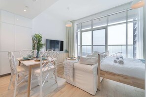 Desk, iron/ironing board, WiFi