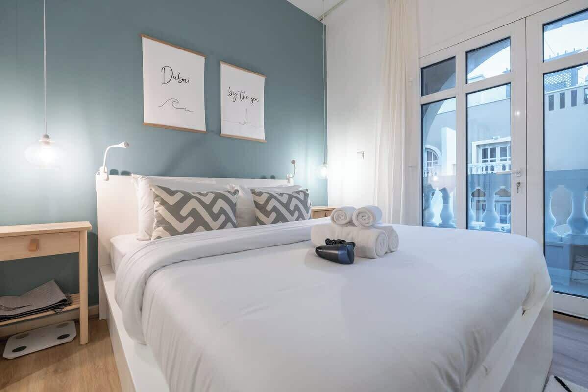 1 bedroom, desk, iron/ironing board, WiFi