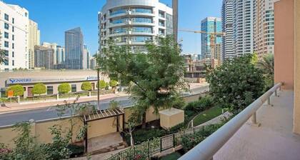 StayShort - Polished 2BR in Marina with Balcony Views!
