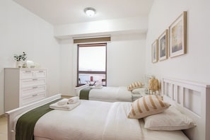 2 habitaciones, tabla de planchar con plancha y wifi