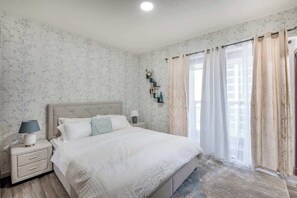 2 bedrooms, iron/ironing board, WiFi - StayShort - High-Floor 2BR with Breathtaking Dubai Marina Views! (Marina/JBR)