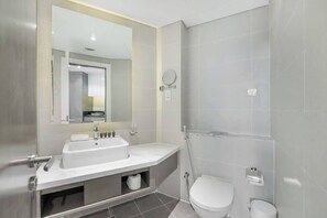 Shower, towels, soap, shampoo