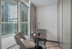 Interior - StayShort - Chic Studio Sleeps 2 in Business Bay! (Dubai)