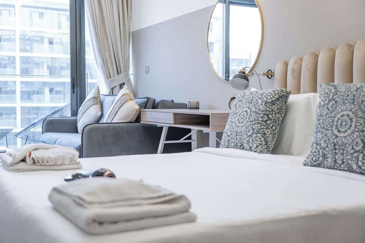 デスク、アイロン / アイロン台、WiFi