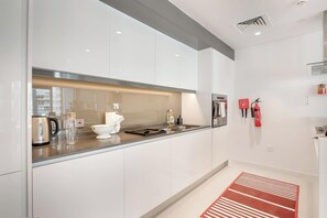 High chair - StayShort - Delightful 1BR in Bluewaters Island - JBR Walk! (Bluewaters Island)