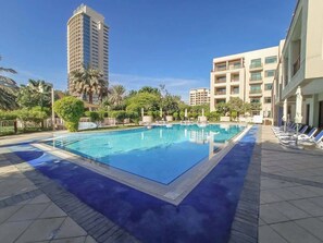 Pool - StayShort - Warm 2-Bedrooms with modern kitchen interior in The Greens! (Dubai)