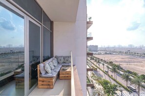 Property grounds - StayShort - Refined Classy 1BR in Dubai Hills - Sleeps 4! (Dubai)