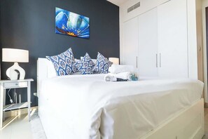 1 bedroom, desk, iron/ironing board, WiFi