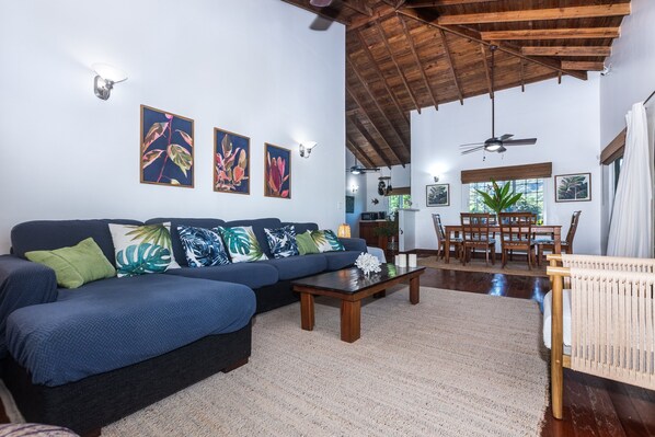 Casa, 2 habitaciones | Área de sala de estar