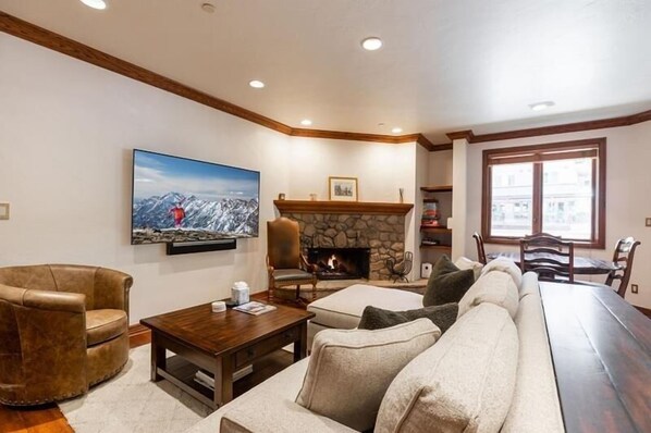 Condo, 2 Bedrooms | Living area - Strawberry Park 109 2 Bedroom Condo (Avon)