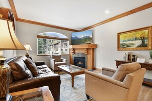 Villa, 3 Bedrooms | Living area