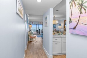 Condo, 2 habitaciones | Interior