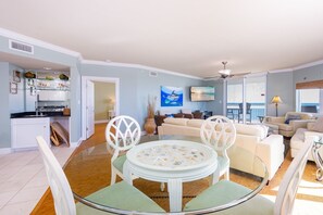 Appart'hôtel, 3 chambres | Restauration