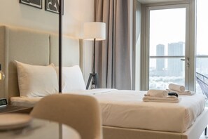 Iron/ironing board, WiFi