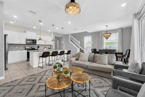 Villa, 5 chambres | Intérieur