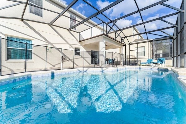 Casa, 4 habitaciones | Alberca | Alberca climatizada 