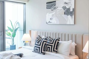 1 bedroom, desk, travel cot, WiFi