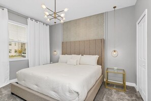 House, Multiple Bedrooms | 9 bedrooms, free WiFi, bed sheets - 4552target 9 Bedroom Home (Kissimmee)