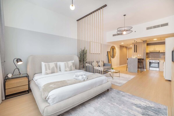 Iron/ironing board, WiFi - StayShort - Amazing Studio Apartment in Frankfurt, Sports City (Sports City)