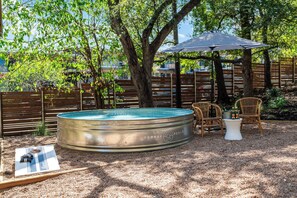 Front of property - Urban Cowboy Villas - Heart of 704 (Austin)