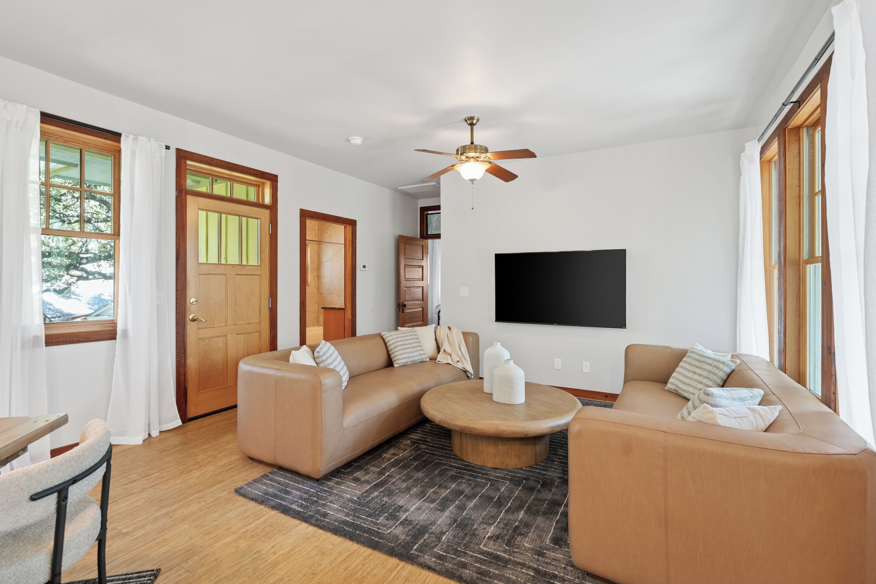 舒适独立别墅, 城市景观 | 4 多间卧室、笔记本电脑工作区、免费 WiFi