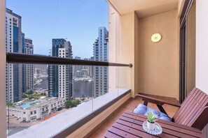 Property grounds - Fabulous 3 BR apartment for your family in JBR! (Marina/JBR)