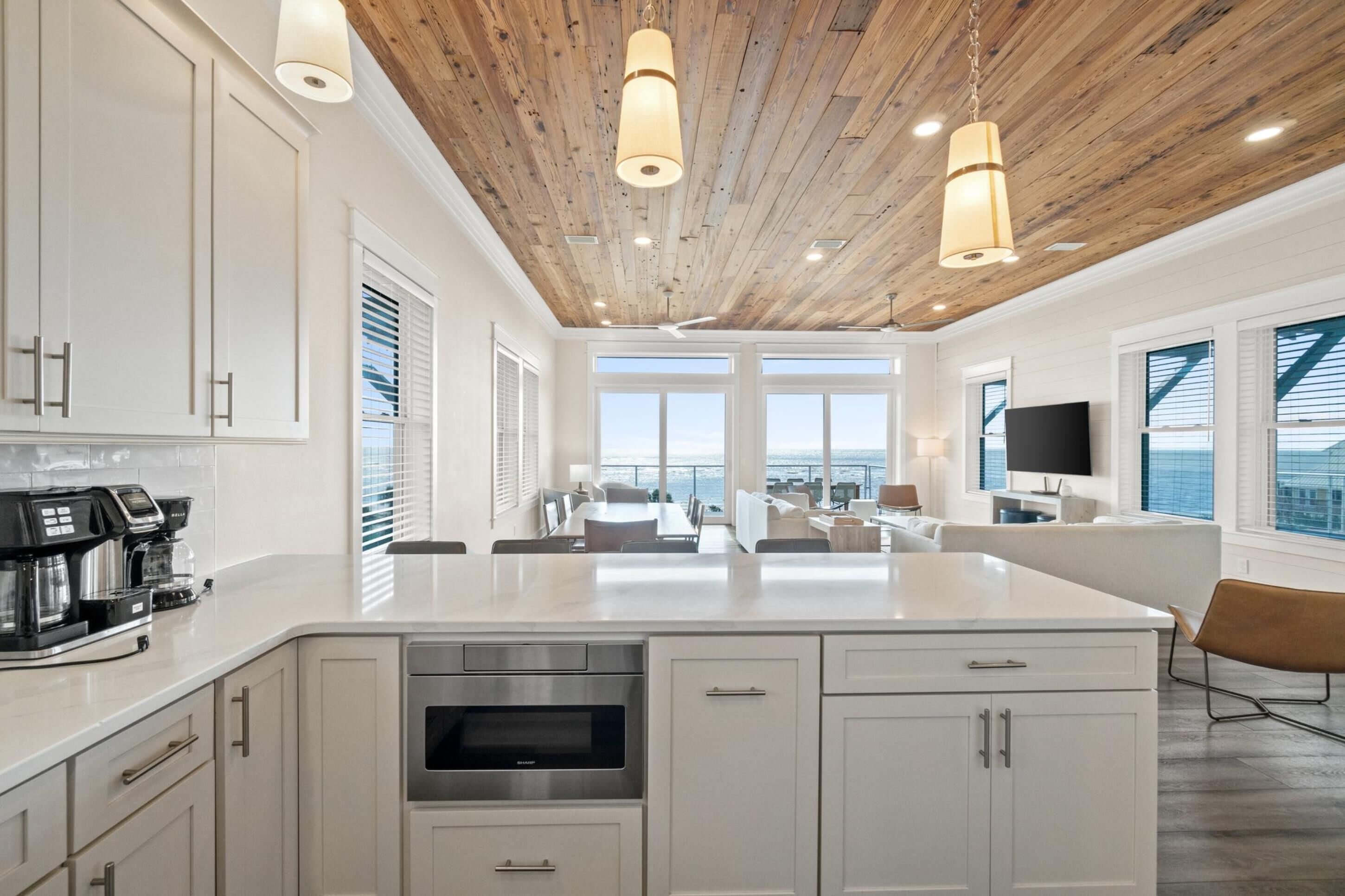 House, 6 Bedrooms, Private Pool, Ocean View | Private kitchen