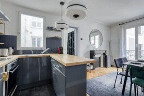 Køleskab, mikrobølgeovn, ovn, opvaskemaskine