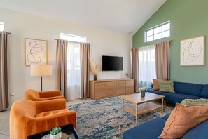 Smart TV, fireplace, table tennis