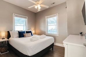 3 bedrooms, iron/ironing board, travel crib, free WiFi