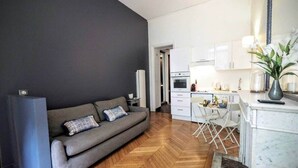 Uklassifisert bilde, 2 av 6, knapp